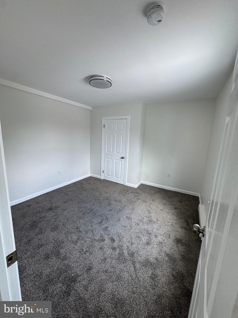 666 E Market St unit 3 – photo 5