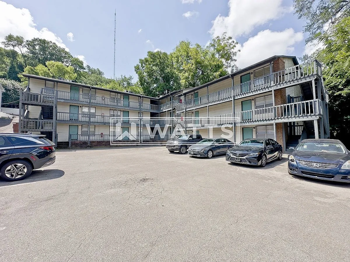 Ashley Court Apartments – photo 2