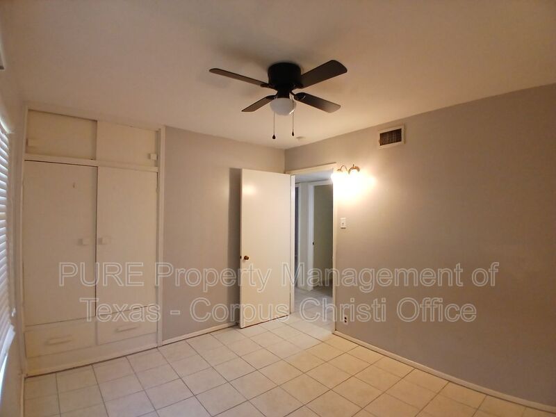 4701 Prinston Dr – photo 4