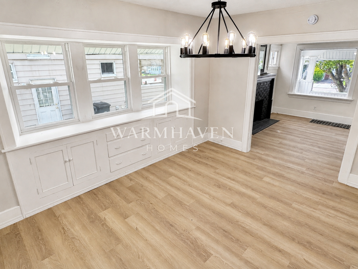 1203 N Main St – photo 5