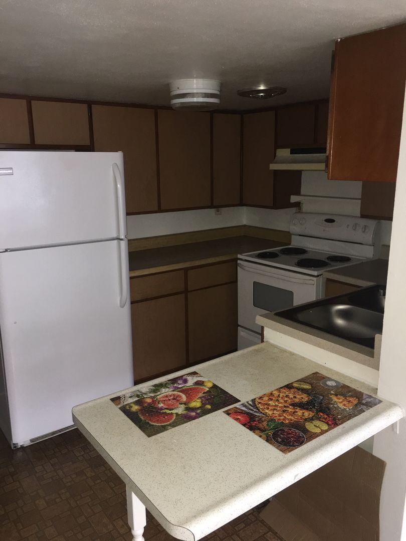 707 St Clair Ave unit 16 – photo 2