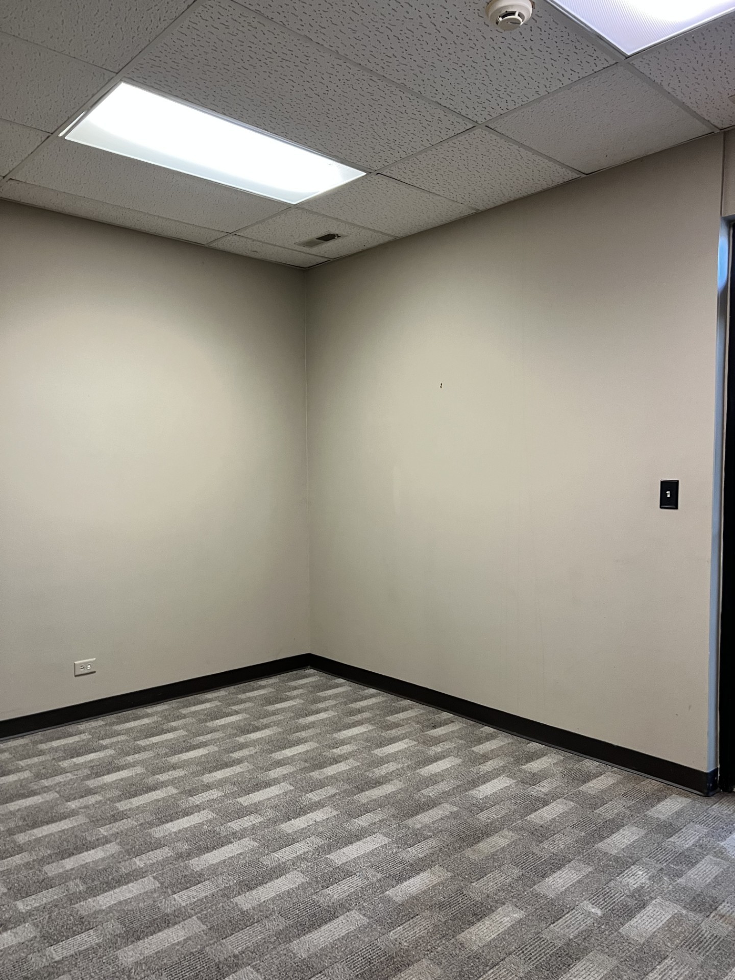 558 Main St unit 1 – photo 5