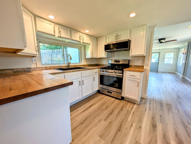 905 E 8th St S – photo 4