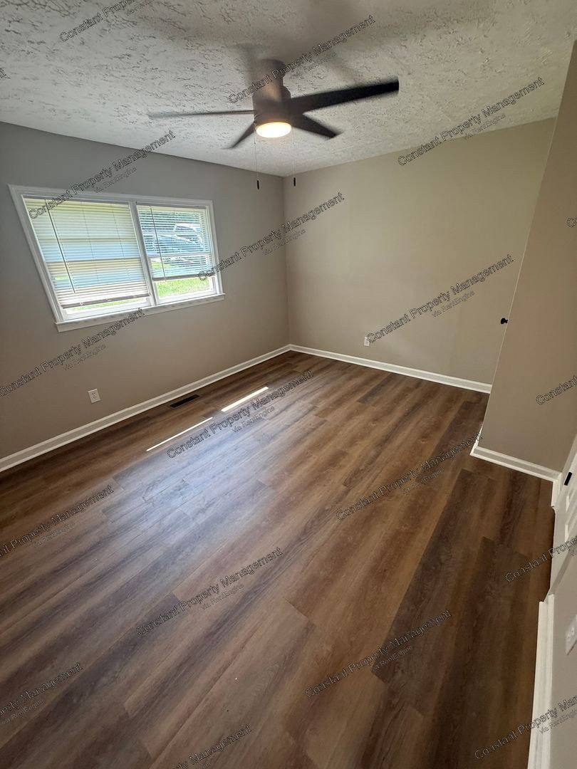 2166 Ollie Dr – photo 5