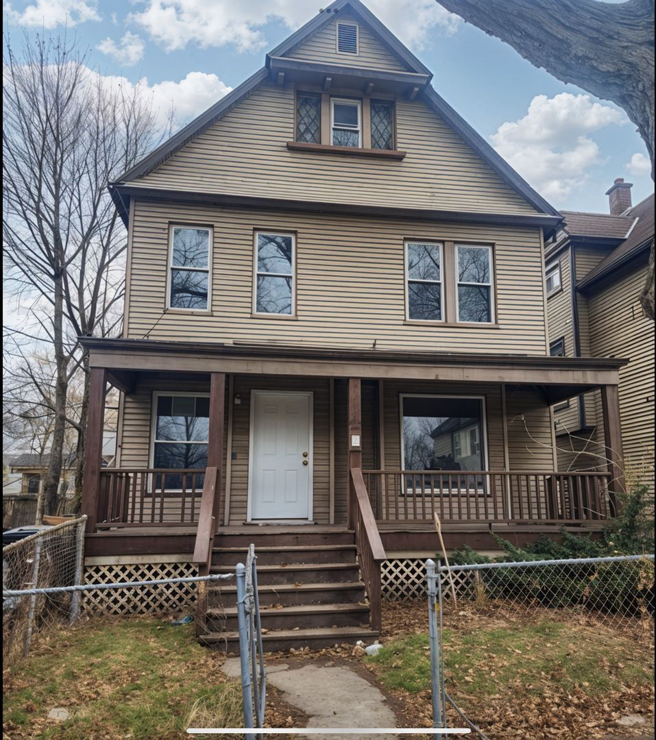 1365 E 89th St – photo 1