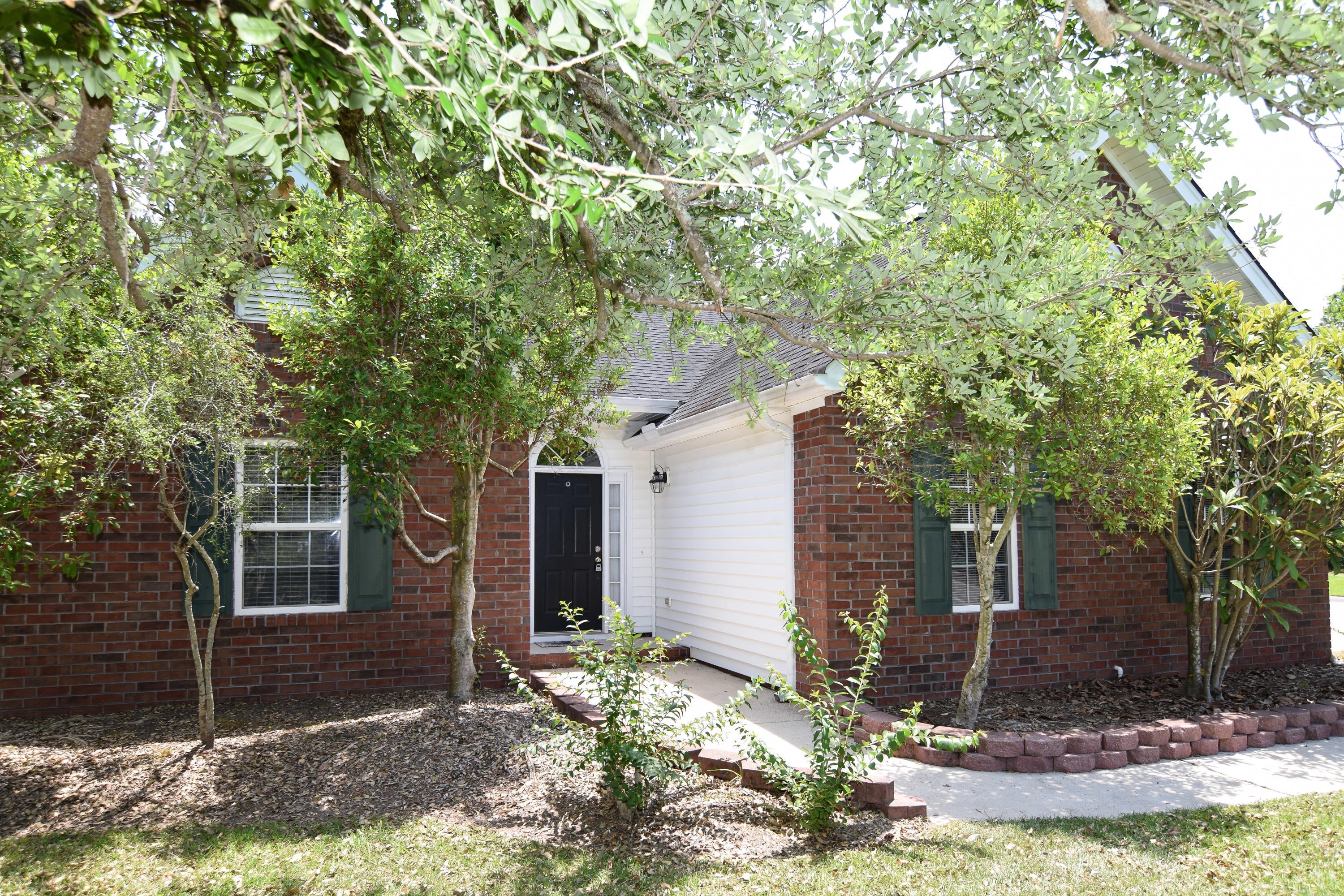 300 Prestwick Ct – photo 2