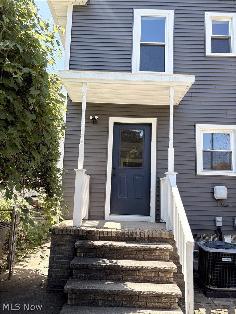 2049 West Blvd – photo 2