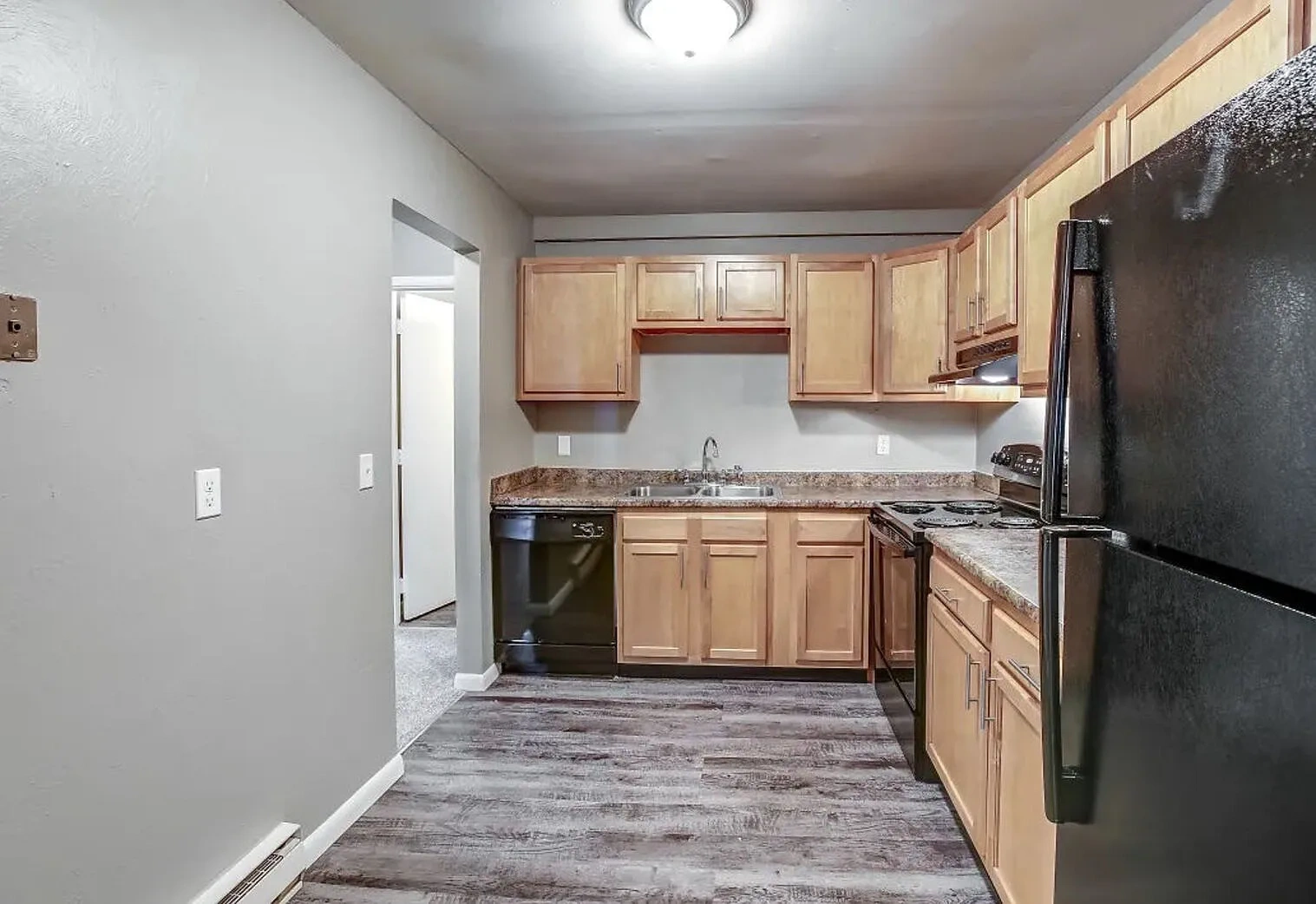 Riviera Apartments – photo 2