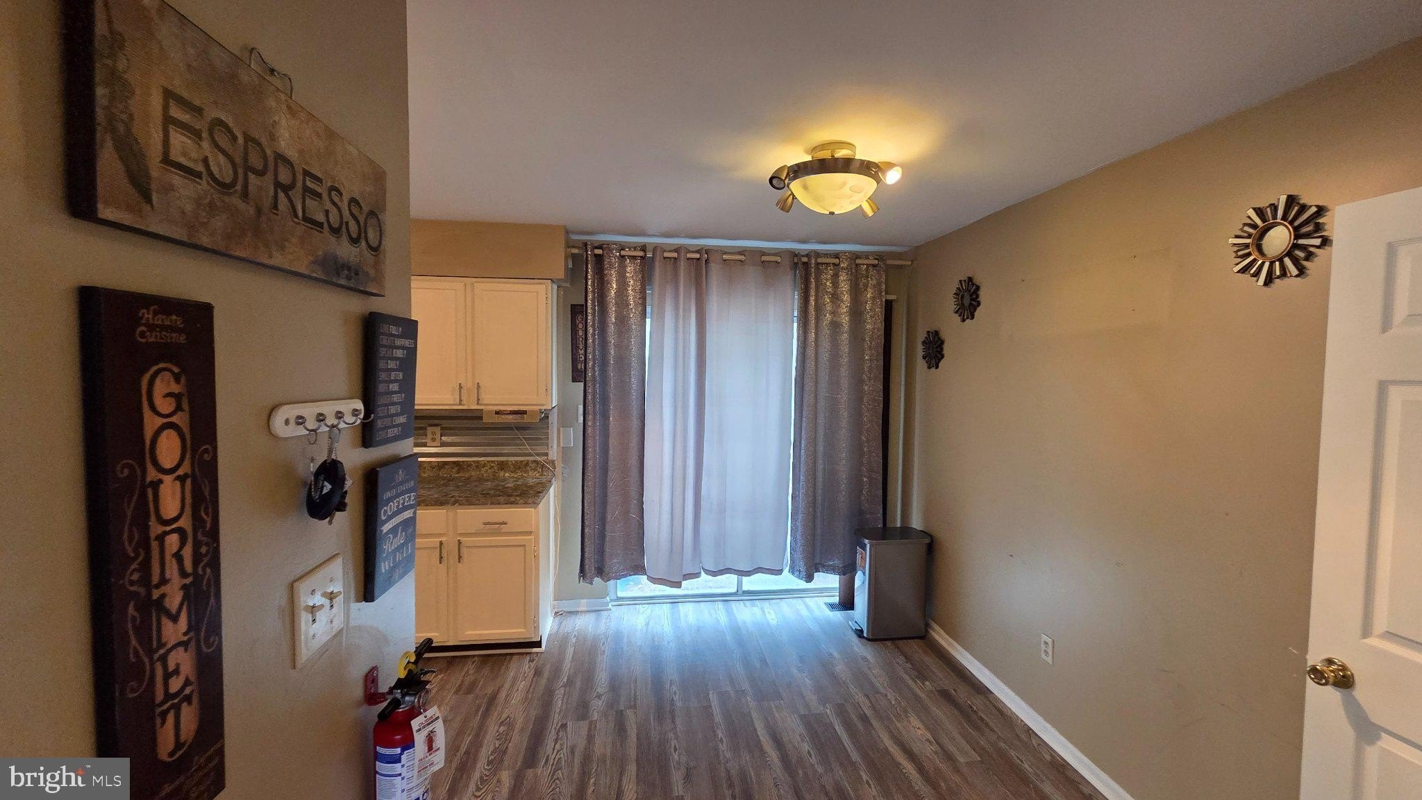 10 Wesley Ln – photo 3