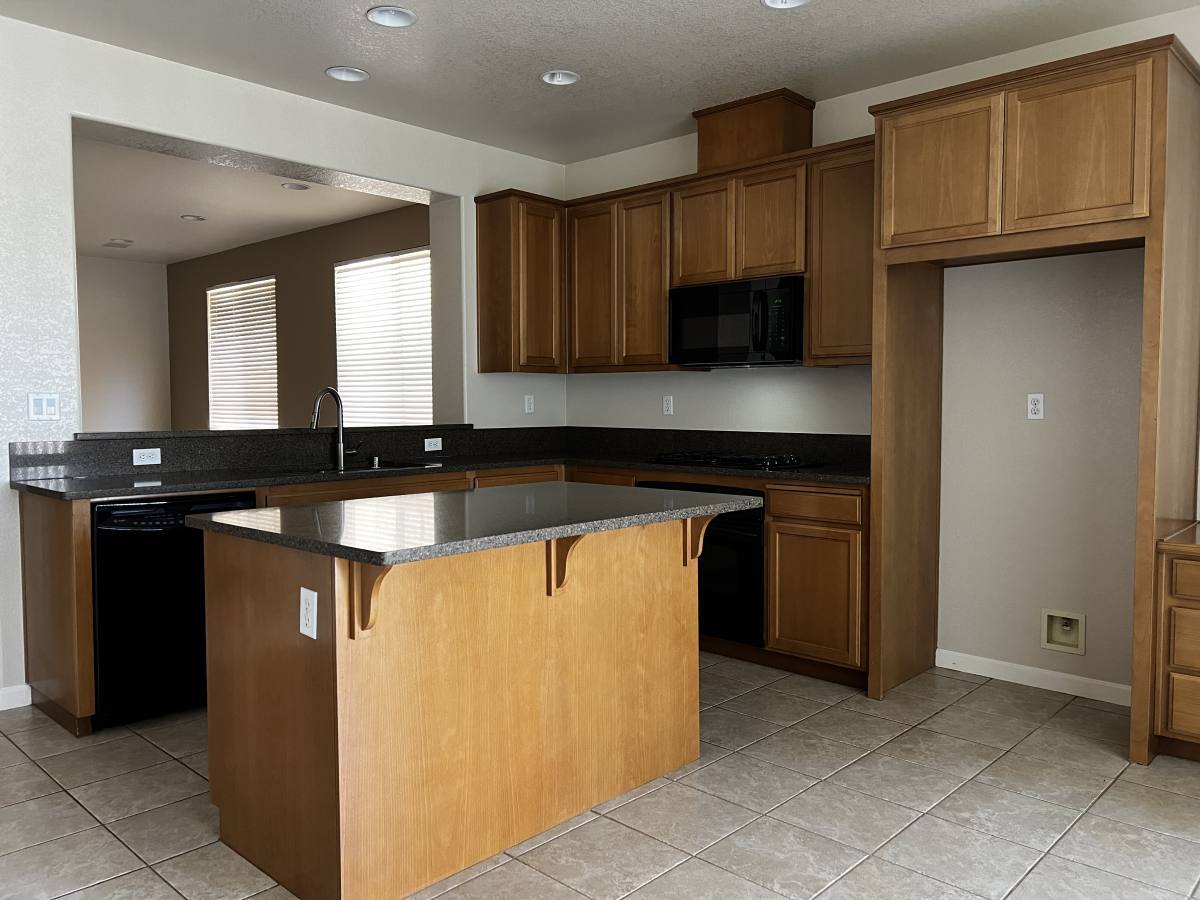 1726 Cocomo Pl – photo 2