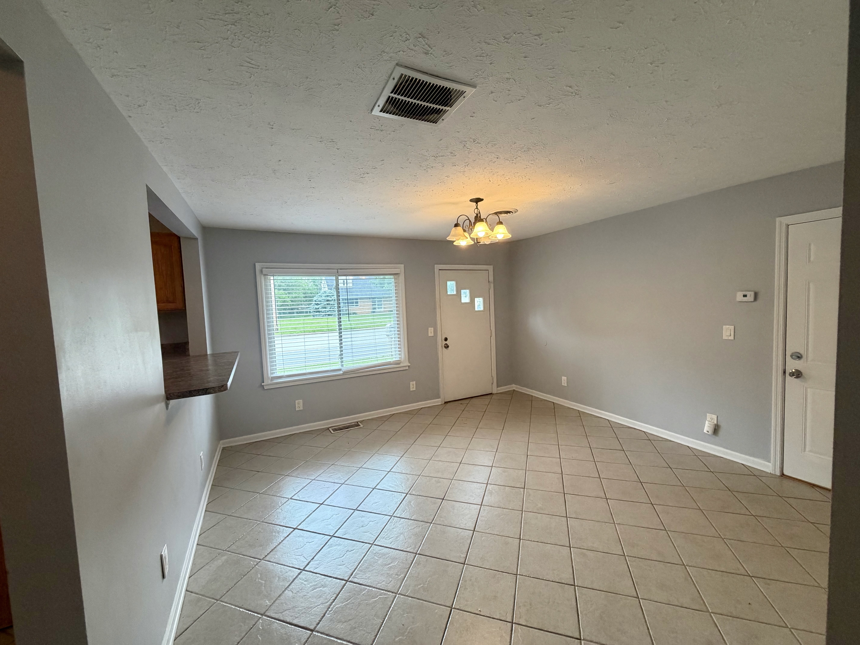 416 W Wenger Rd – photo 3