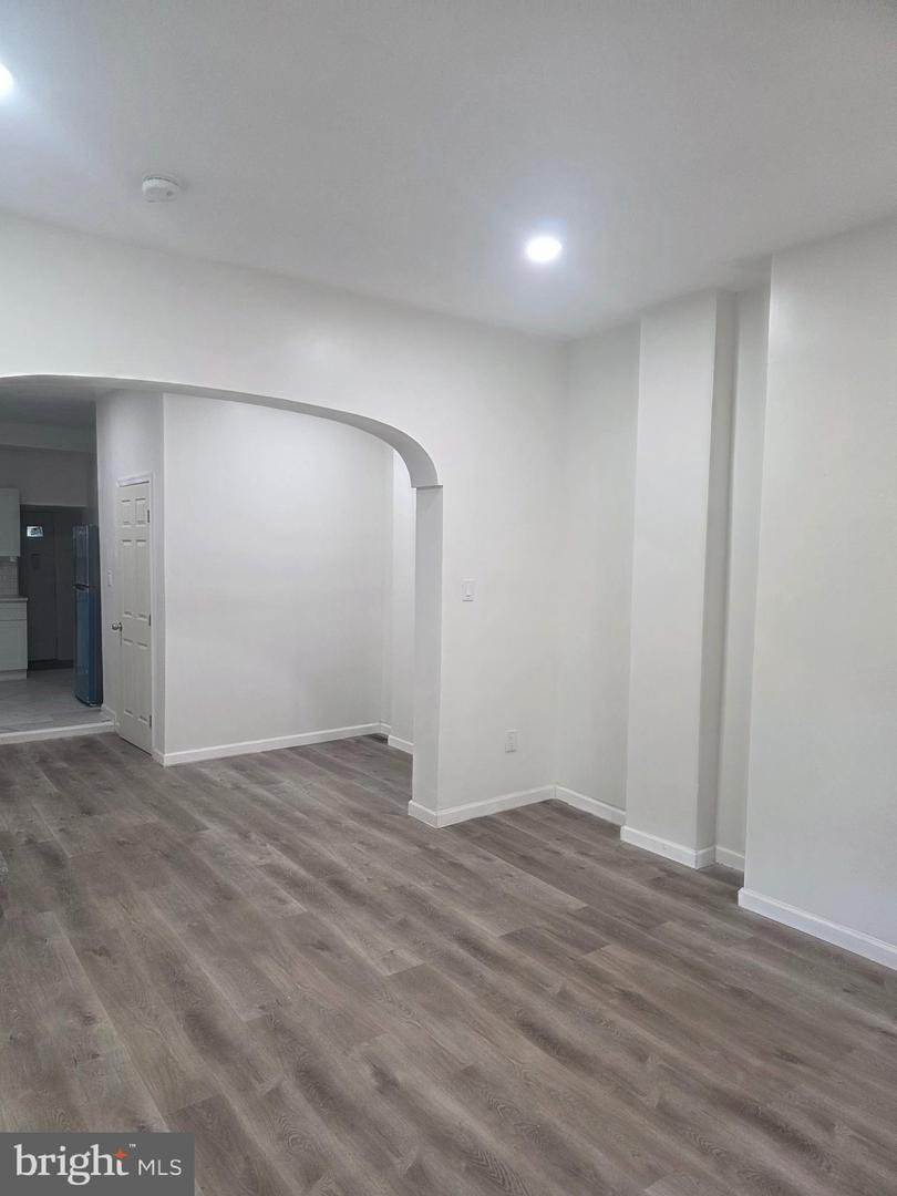 1712 N Lindenwood St – photo 3