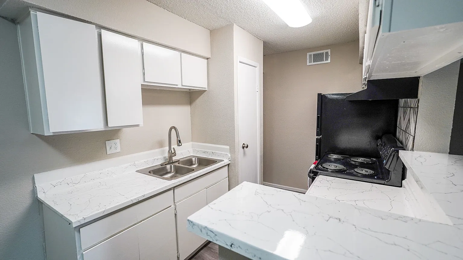Avery Place – photo 1