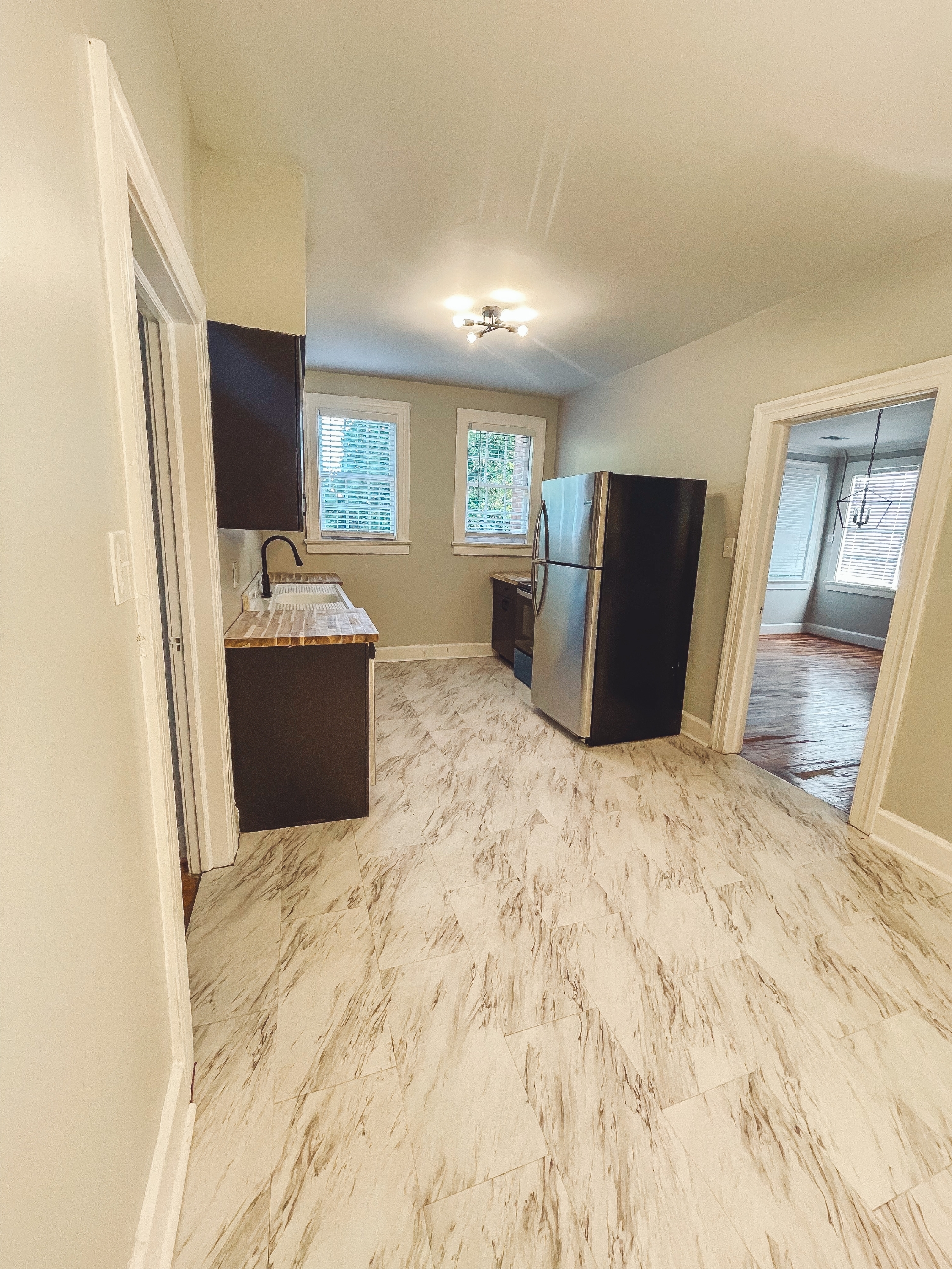 1219 Eberhart Ave unit 2 – photo 4