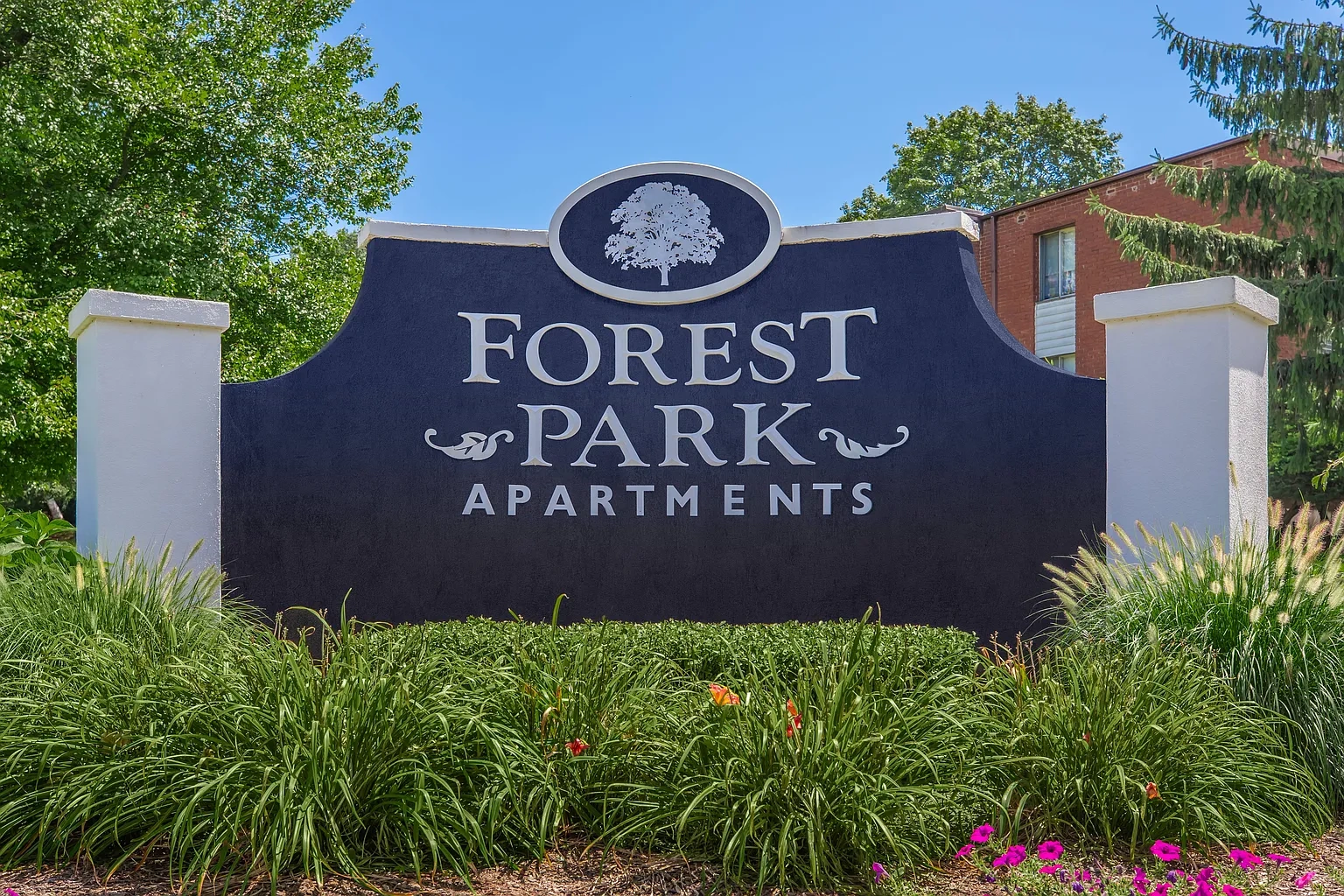 Forest Park Apartments – photo 2