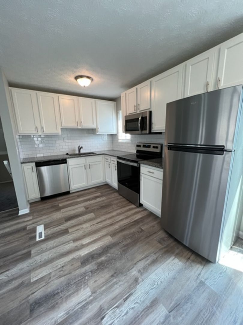 5441 Deforest Dr – photo 3