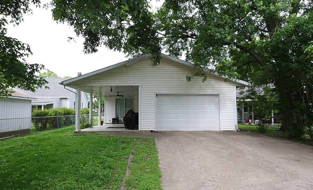 10 N 9th St – photo 4