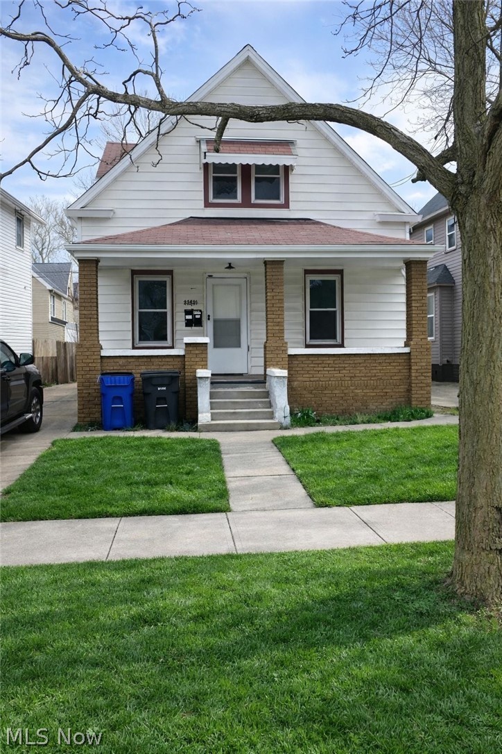 2219 W 103rd St unit UP – photo 1