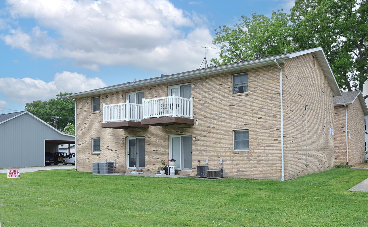 318 E 1st St unit 318 – photo 3