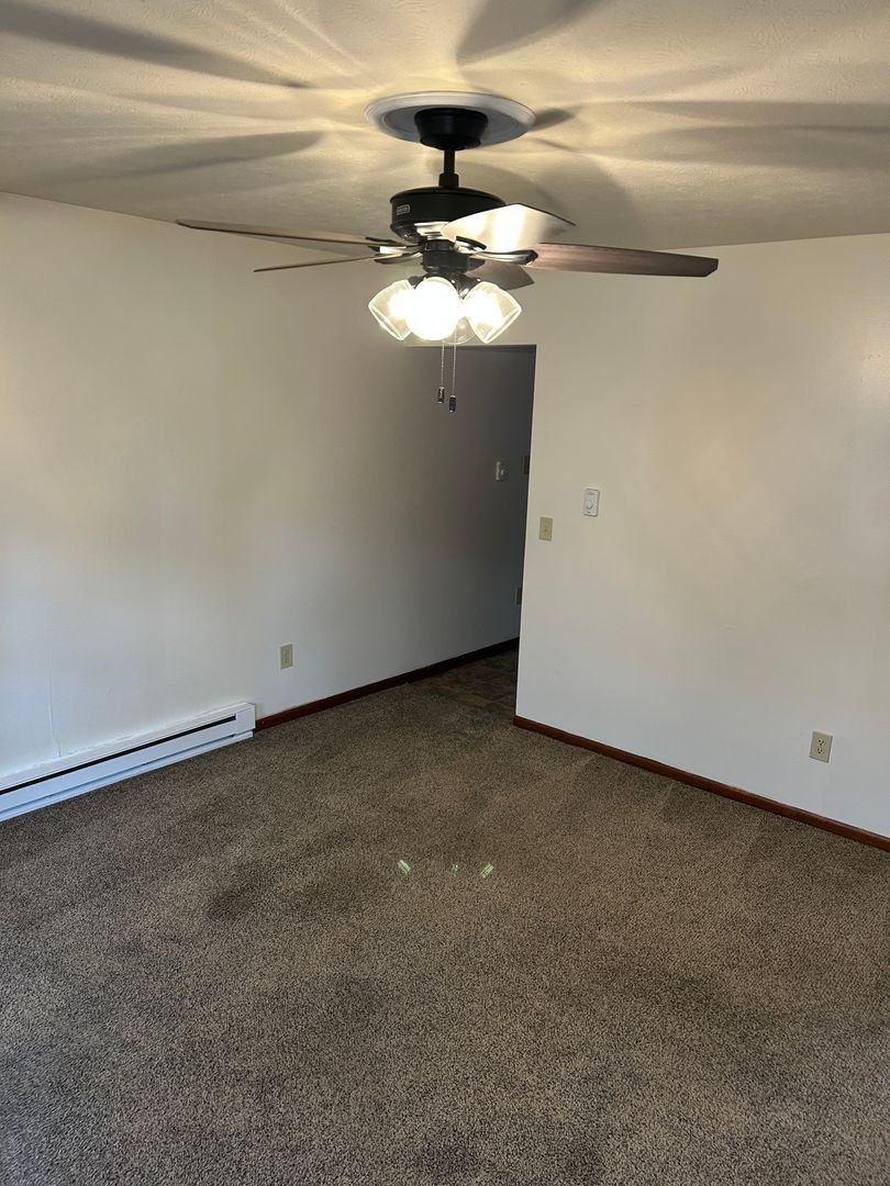 1115 Stephenson Dr unit 1350B – photo 2