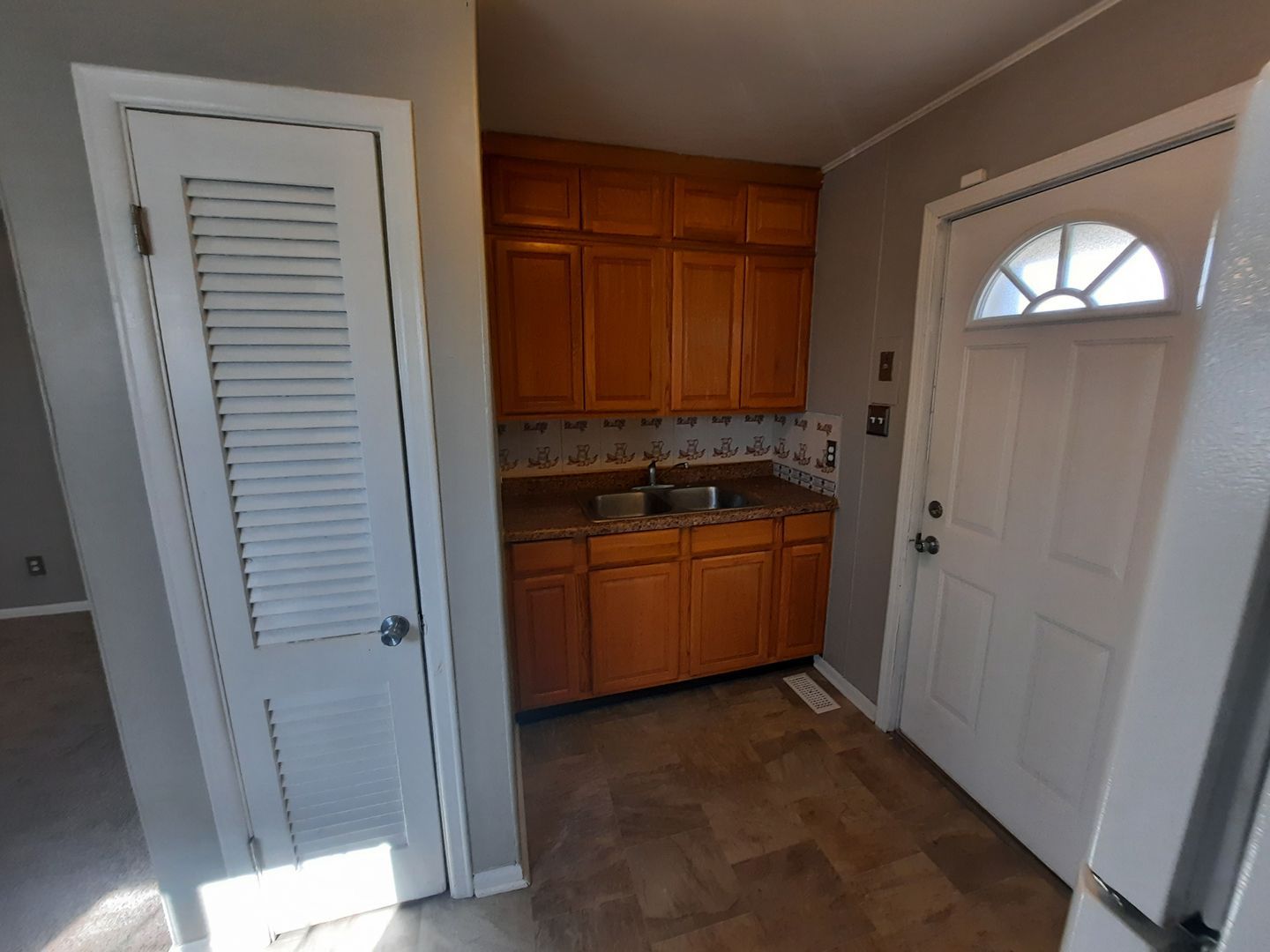 2319 Williams St – photo 4