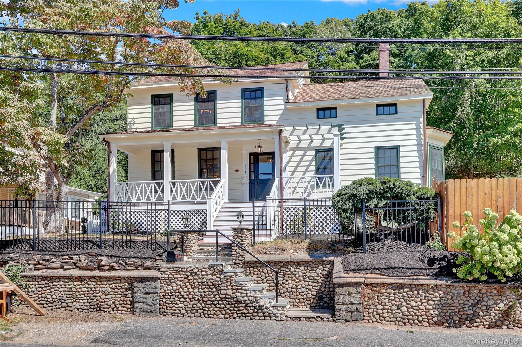 324 Woodbine Ave – photo 4