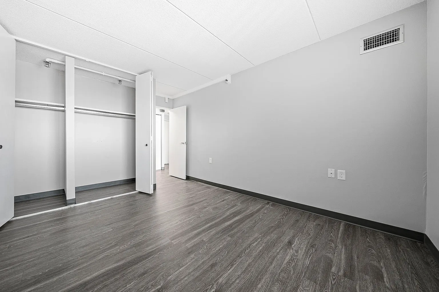 Amy Lowell Apartments – photo 1