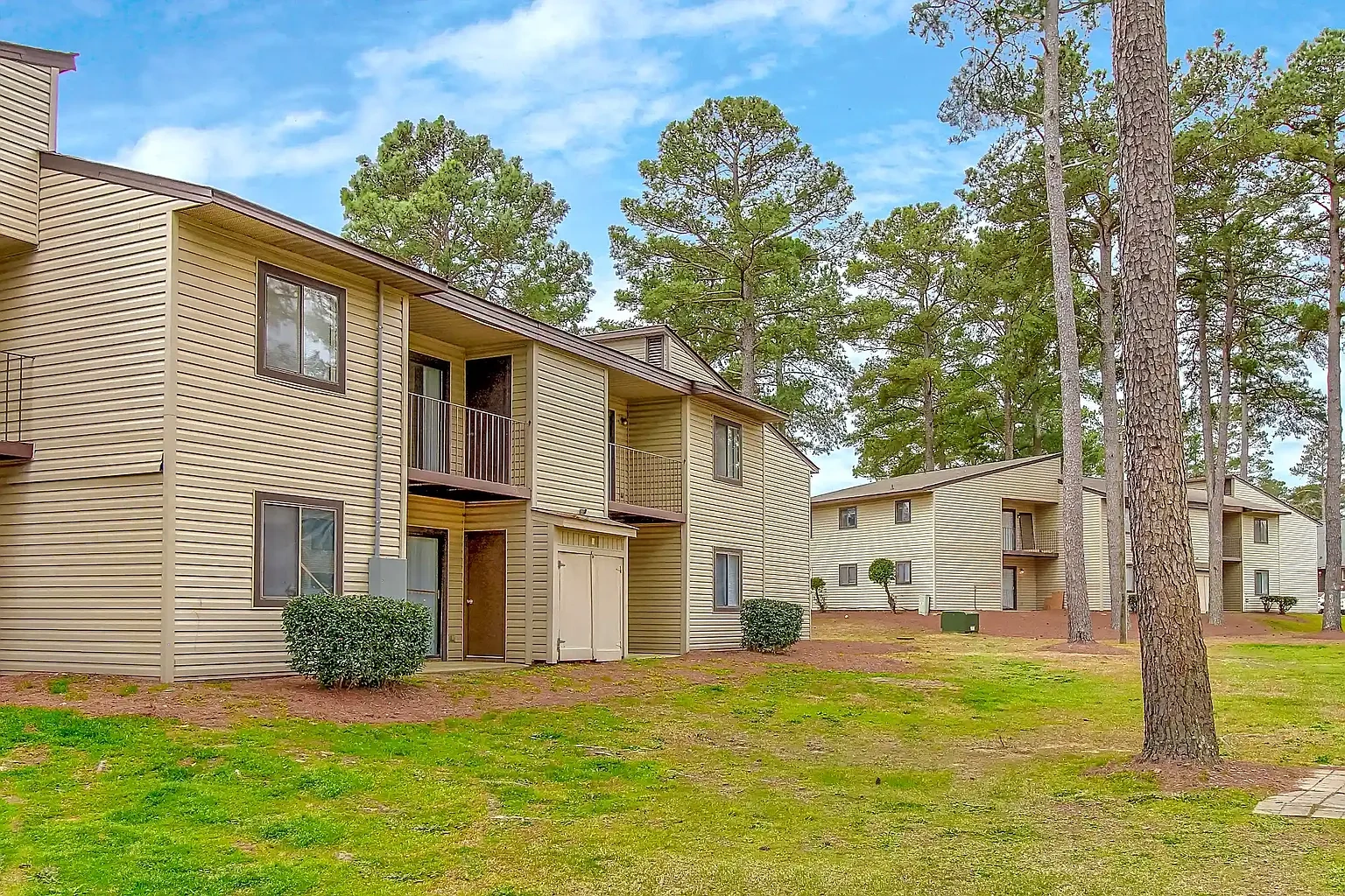 Meadow Pointe Apartments – photo 1