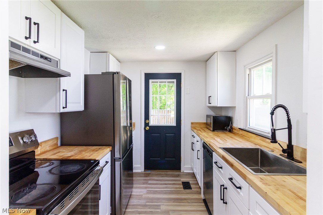 8210 Maple Ave – photo 5