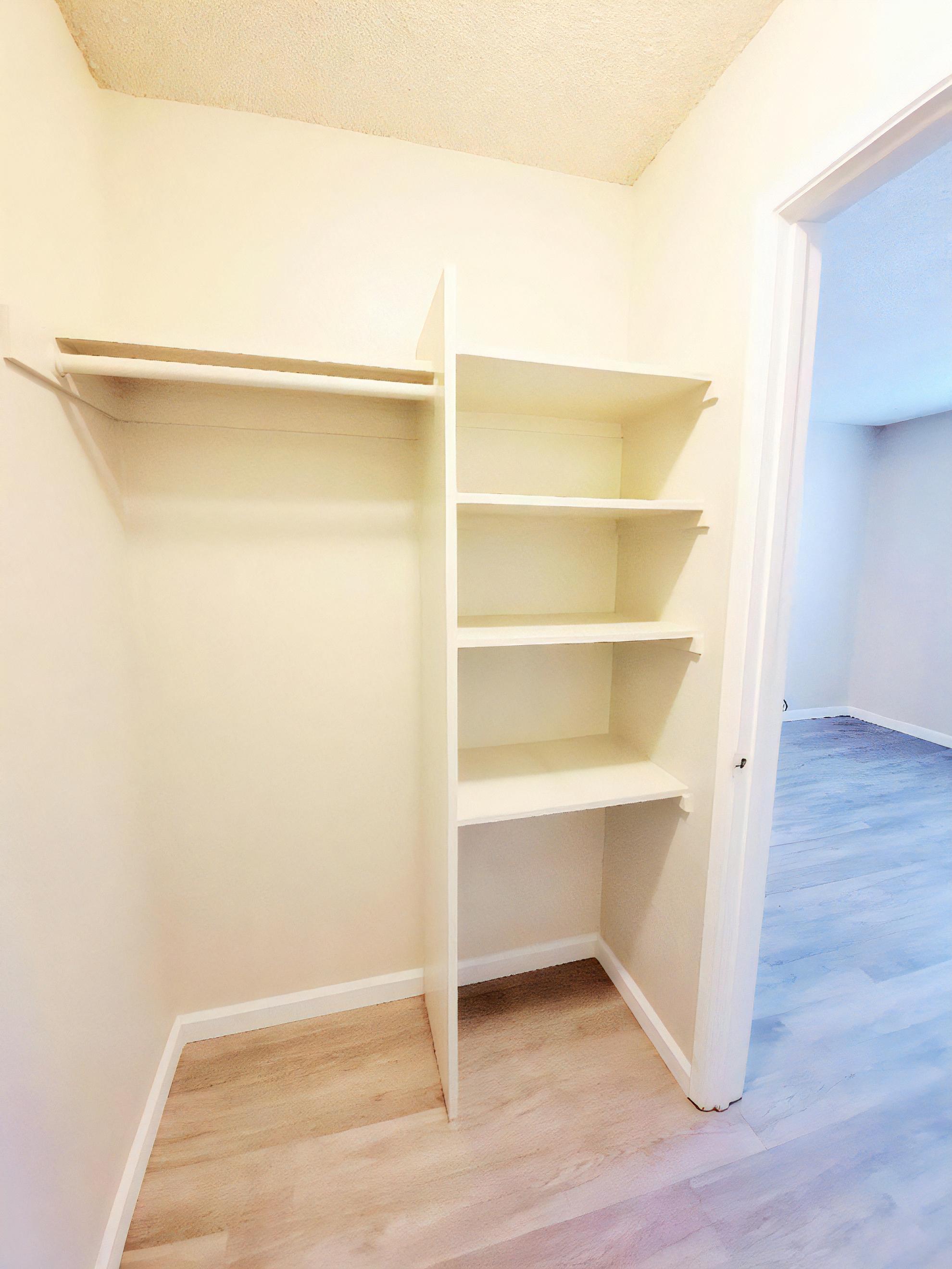 2557 Alvin Ave – photo 5