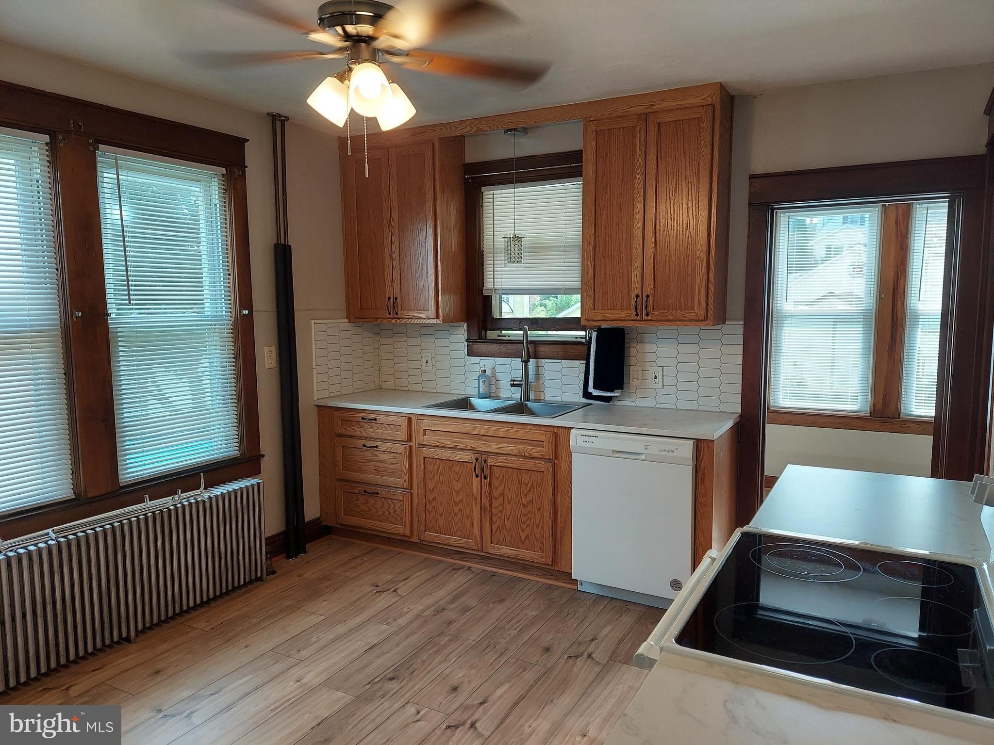 393 S Main St – photo 5