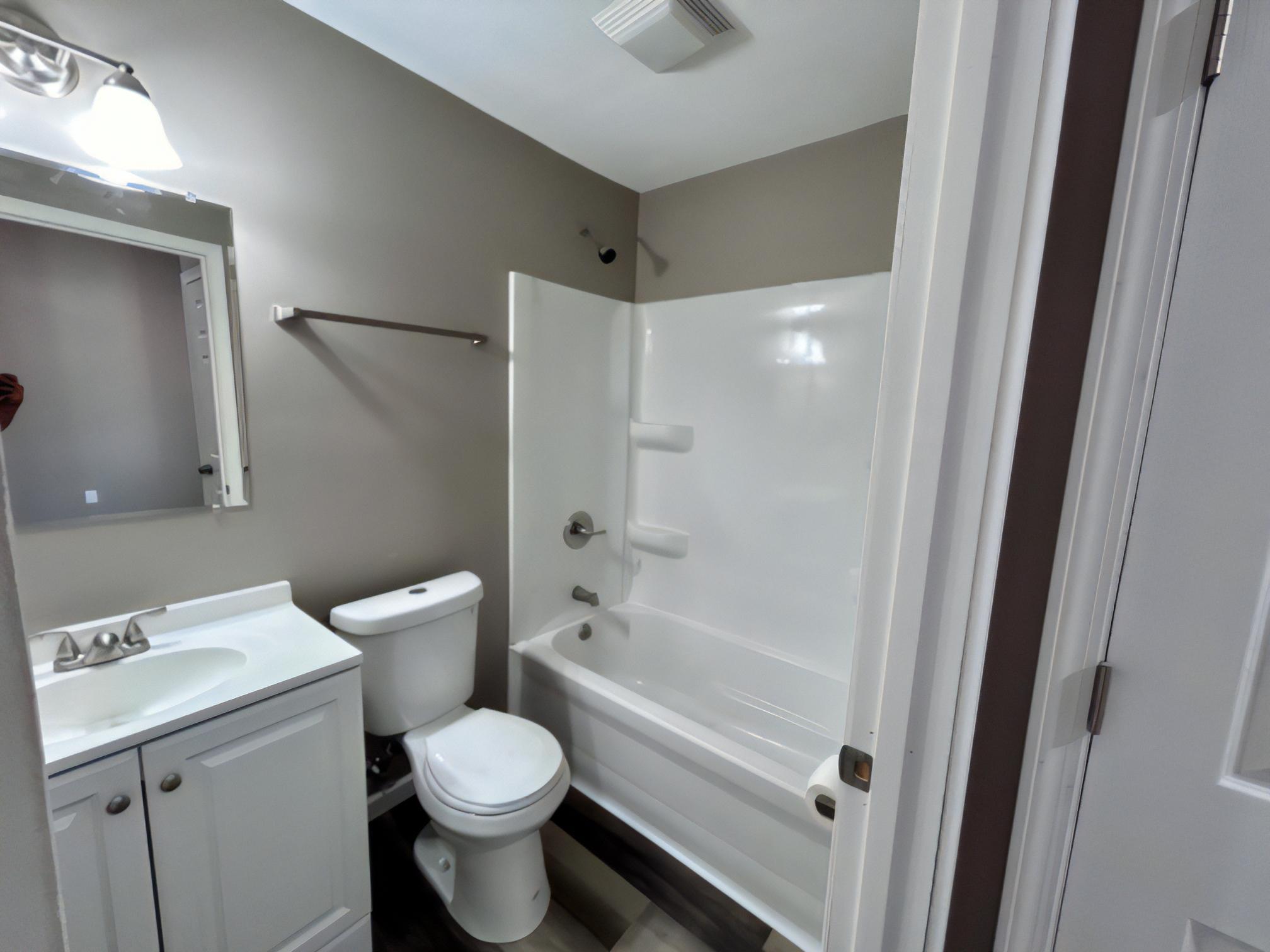 201 E Garfield St unit B – photo 5