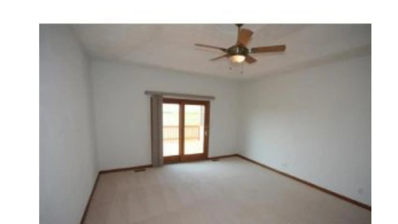 320 E 1st St unit 4 – photo 4