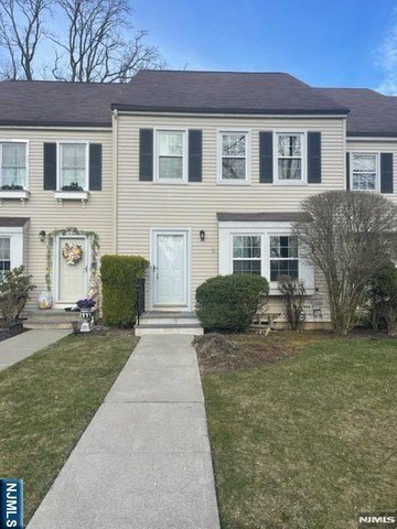 48 Wexford Dr – photo 1