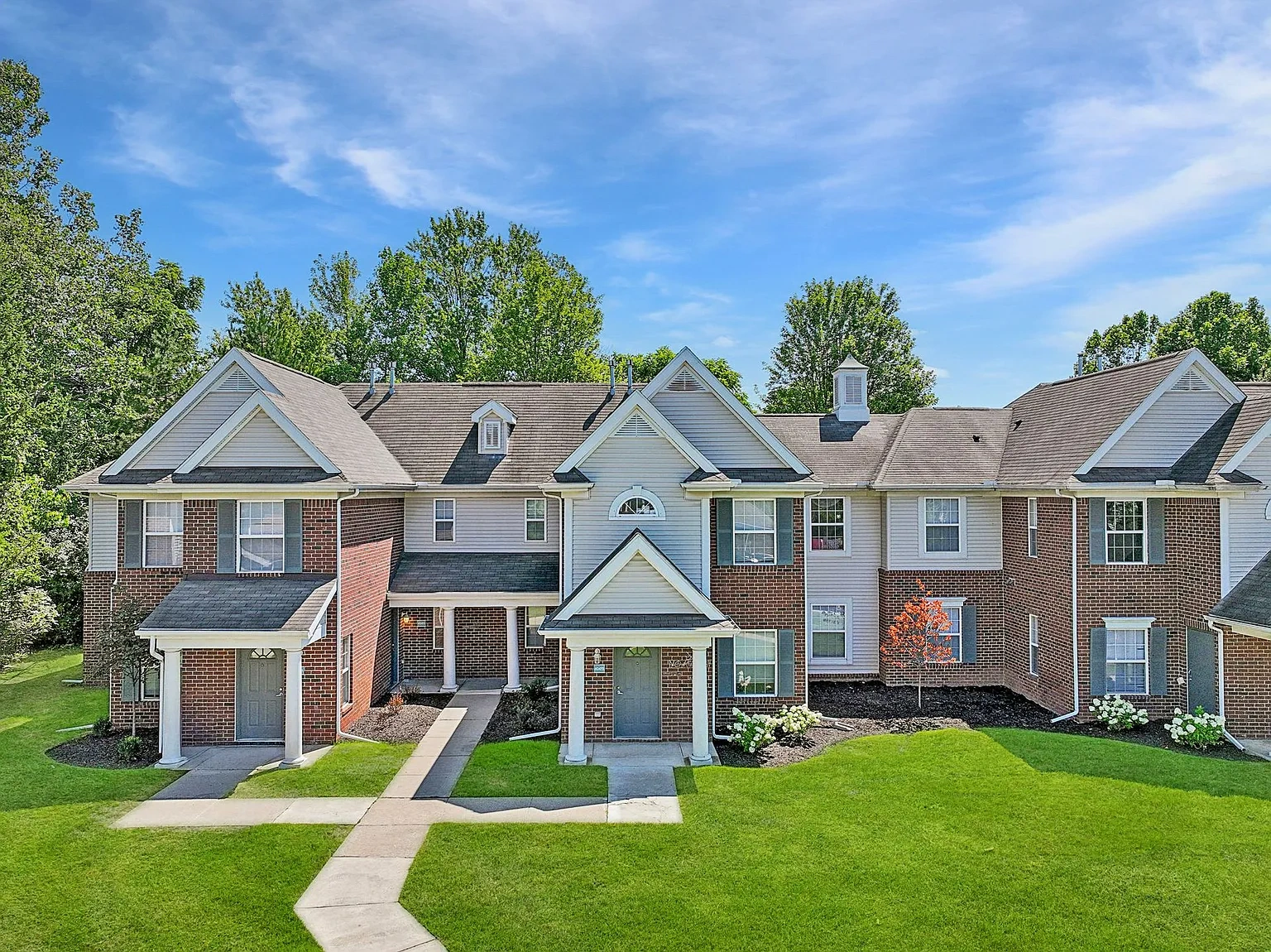 The Pointe at Canton – photo 2