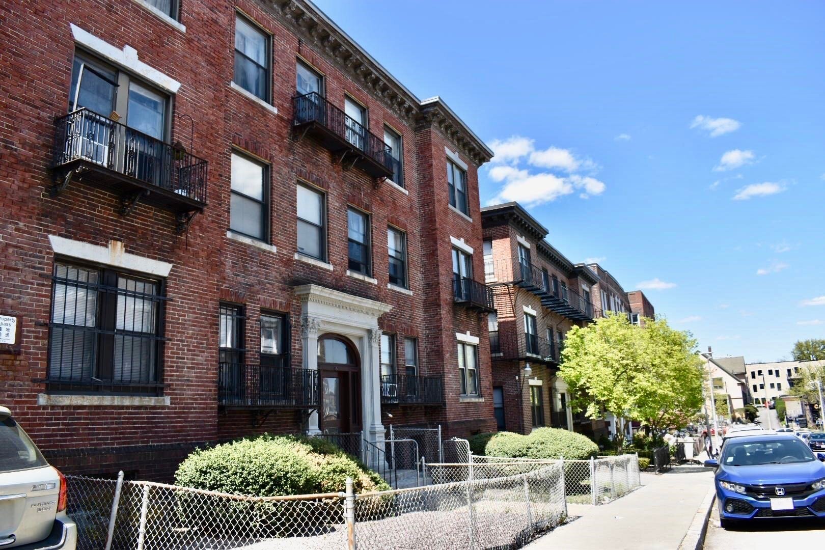 46 Park Vale Ave unit 2 – photo 1