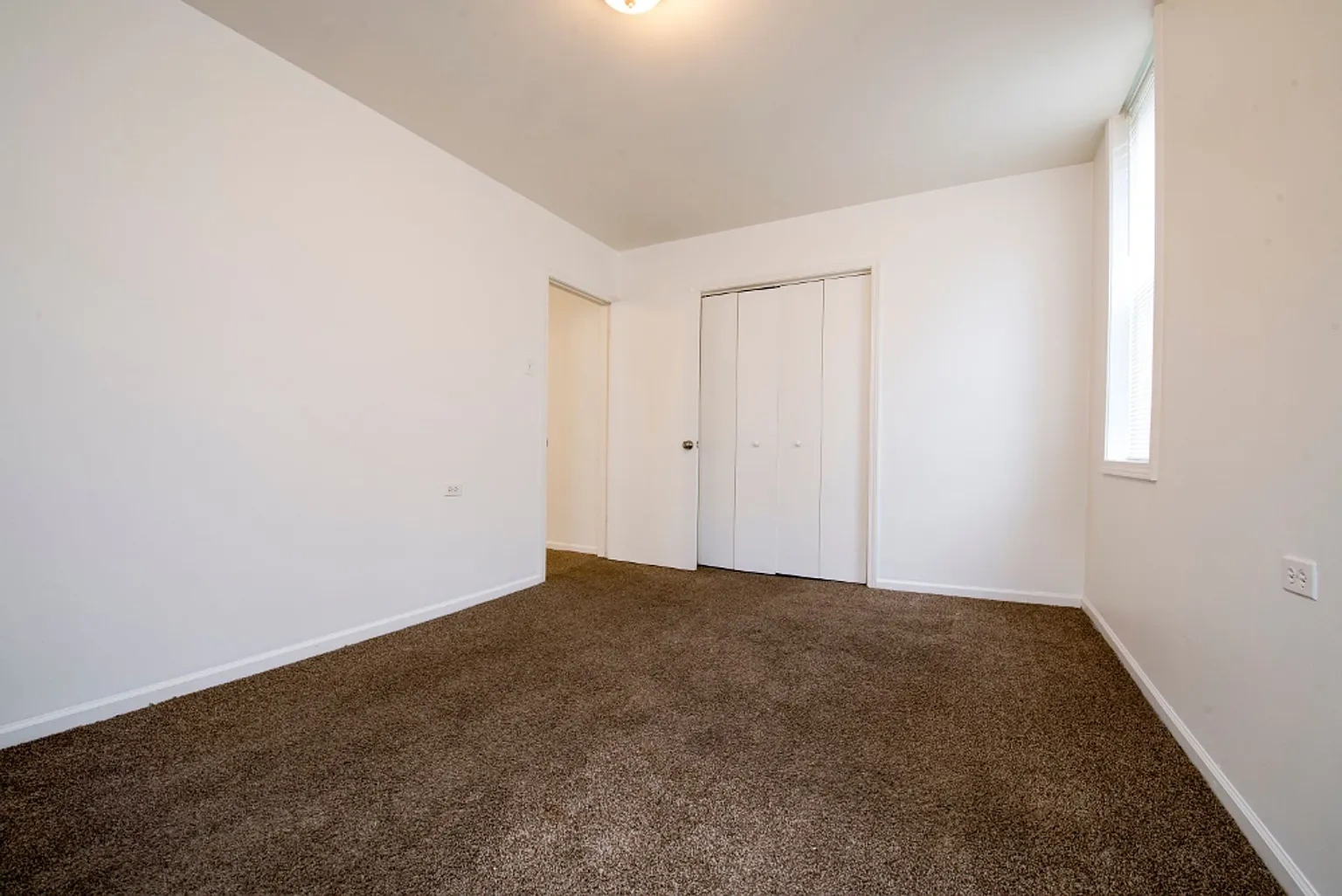 7409 S Yates – photo 2