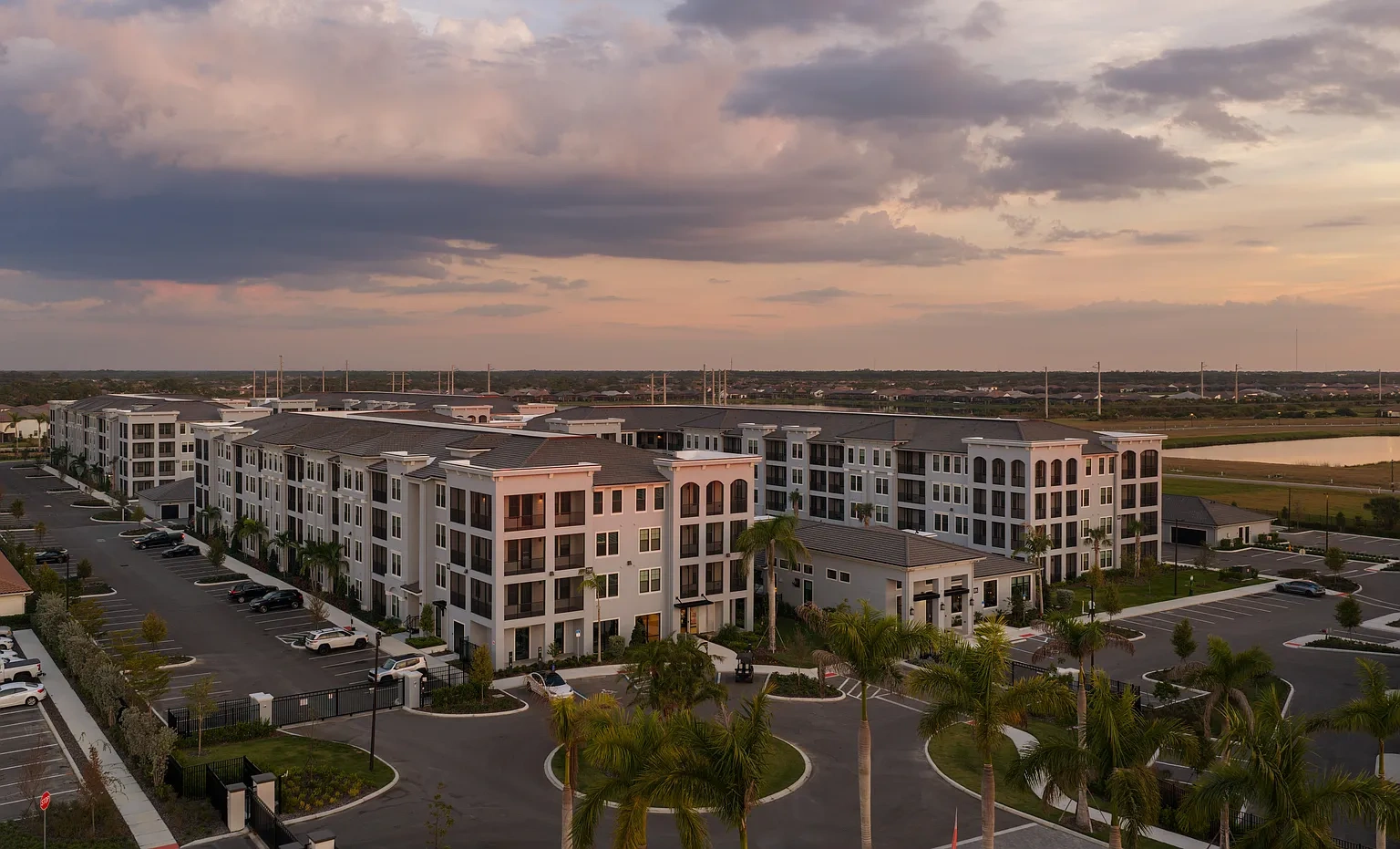 Maren Apartments – photo 2