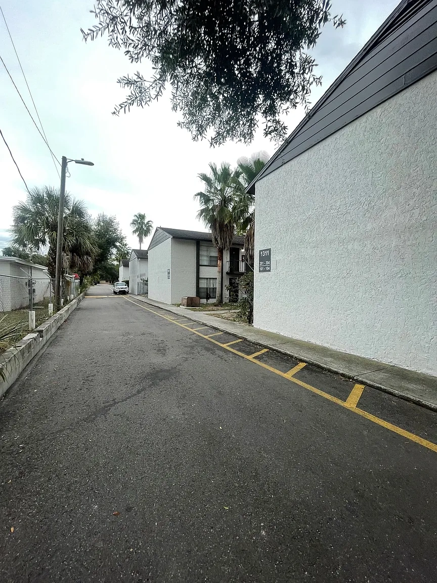 Baywatch Apartments – photo 4