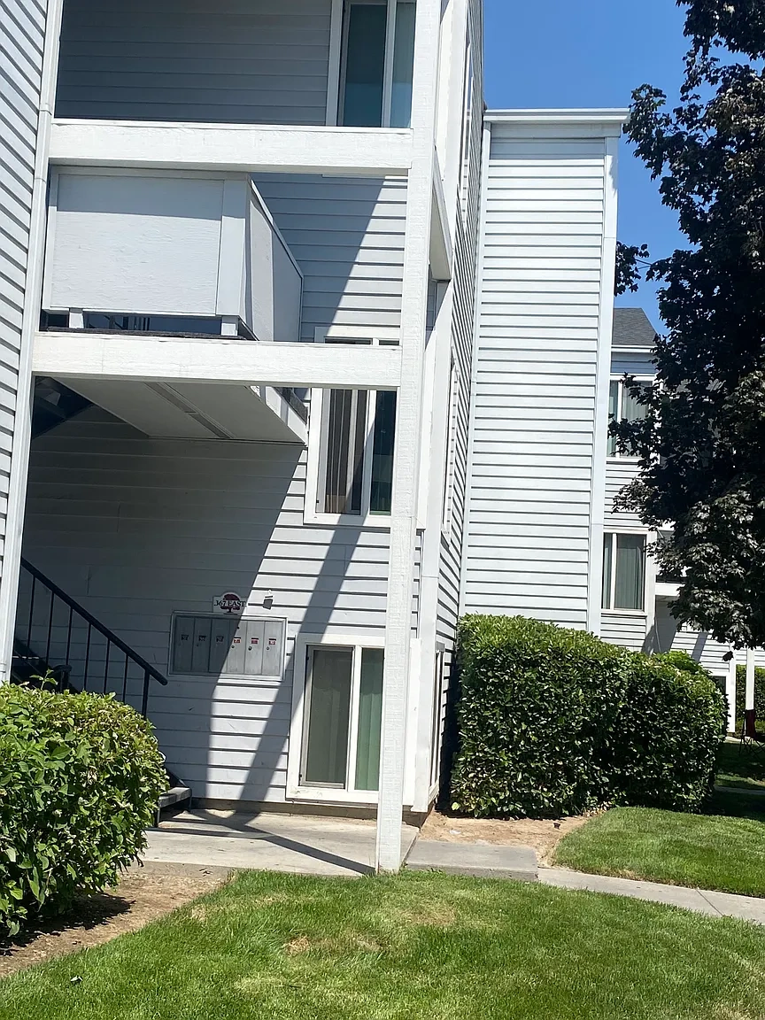 Covewood Village Apartments – photo 1