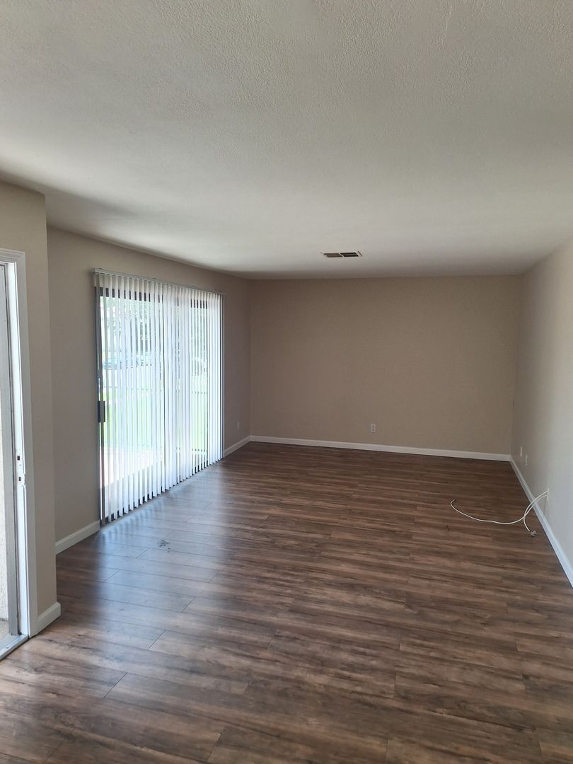 1269 Edwards St unit 11 – photo 4