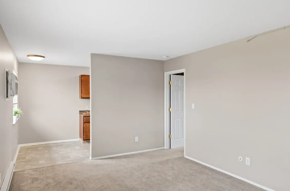 Robert Hock Apartments – photo 5