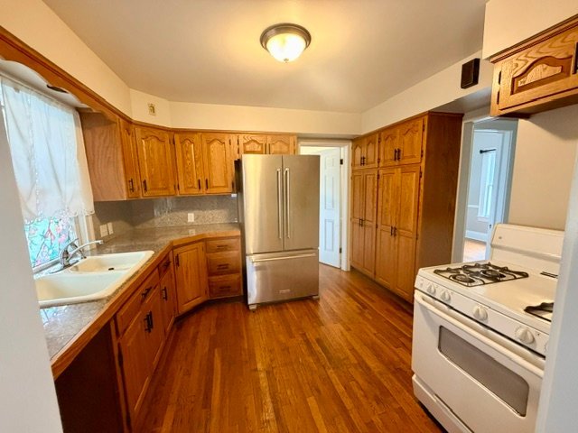 2080 Bunts Rd unit Up – photo 3