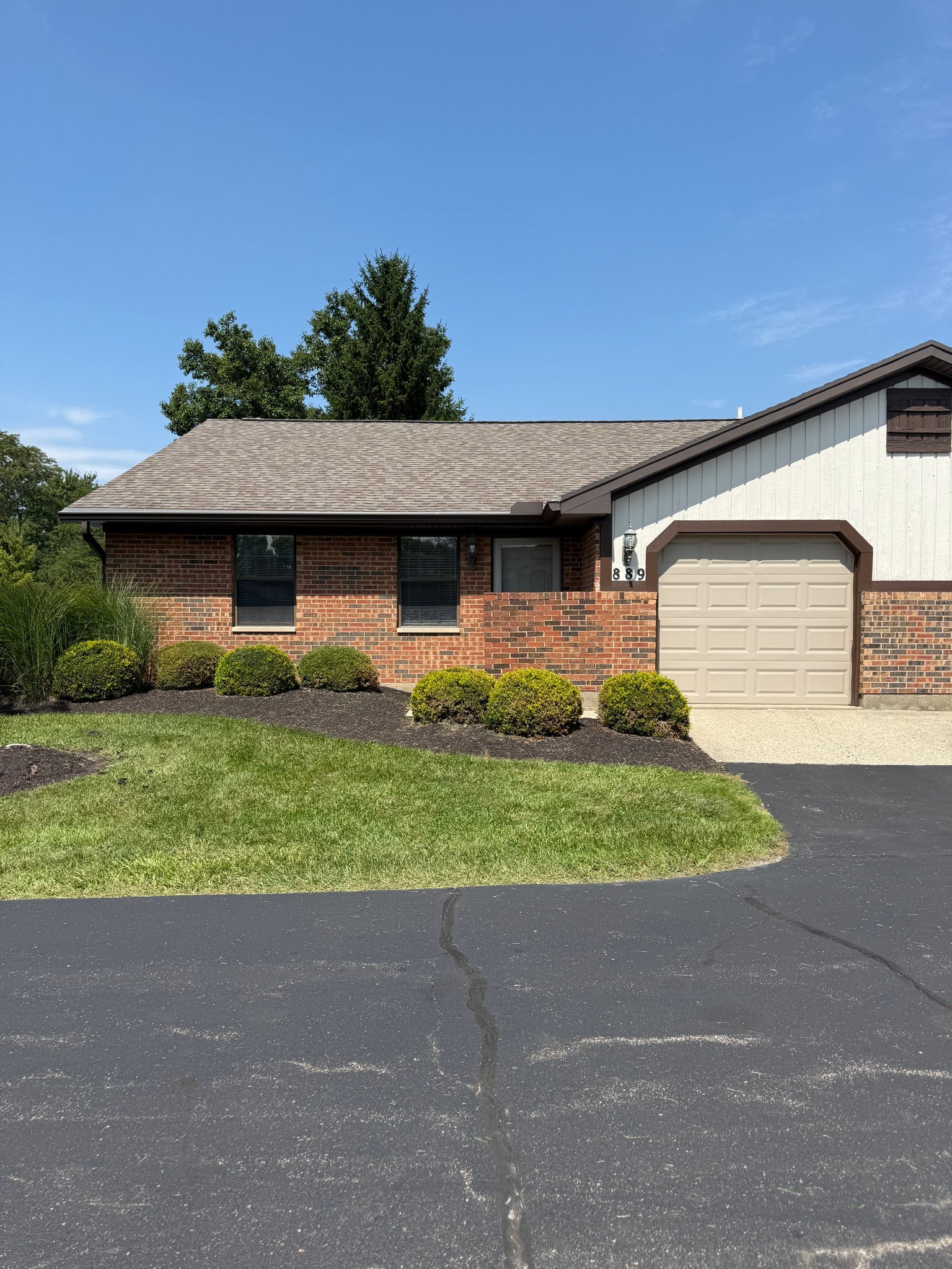 889 Peach Leaf Dr – photo 2