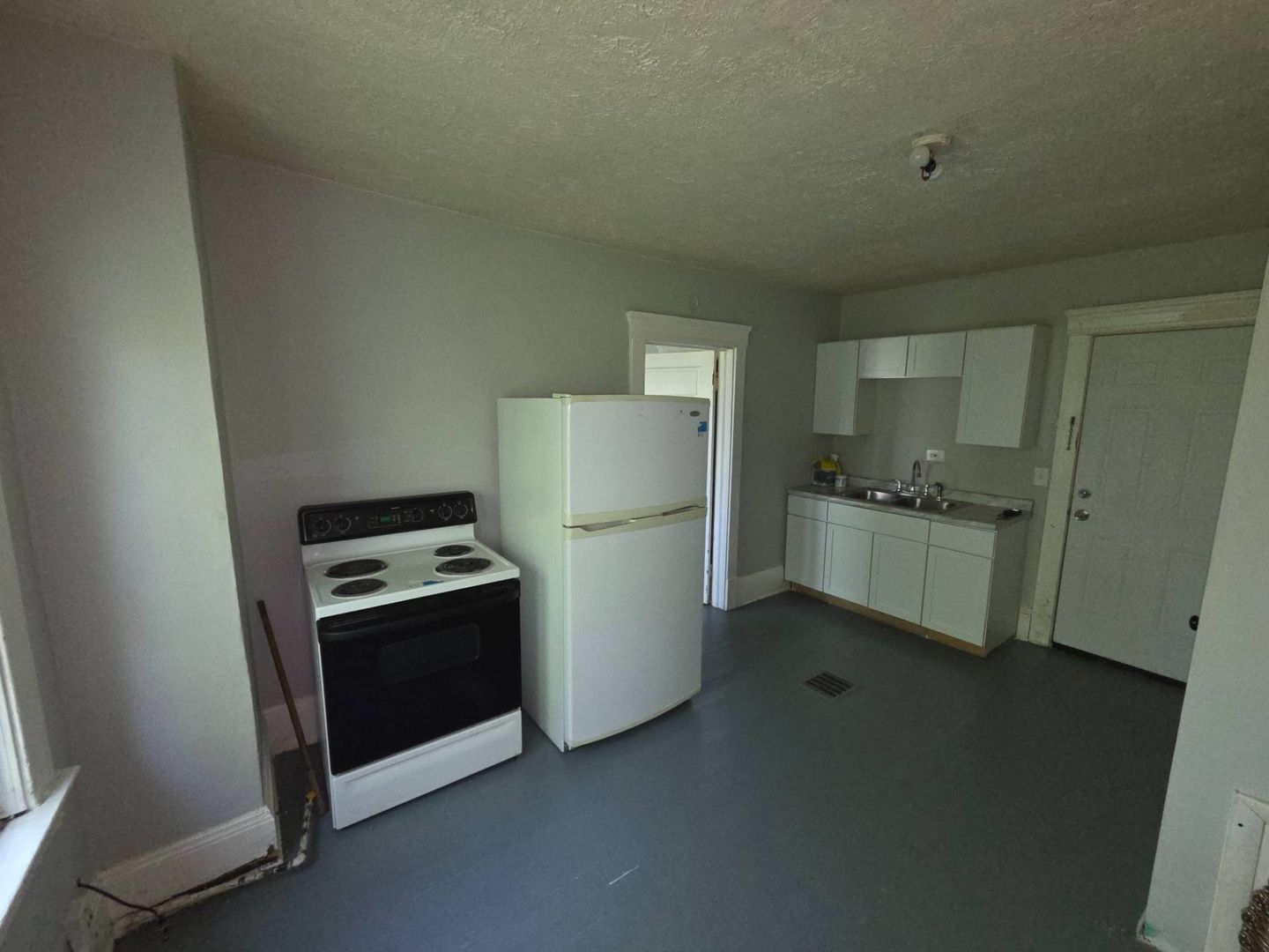 3658 E 54th St unit 3658 E 54 ST Upper Rear – photo 5