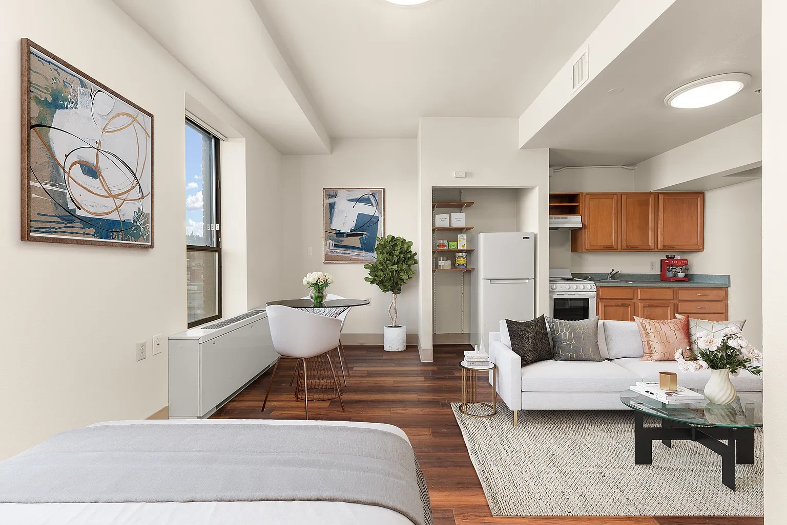 206 Flats – photo 2