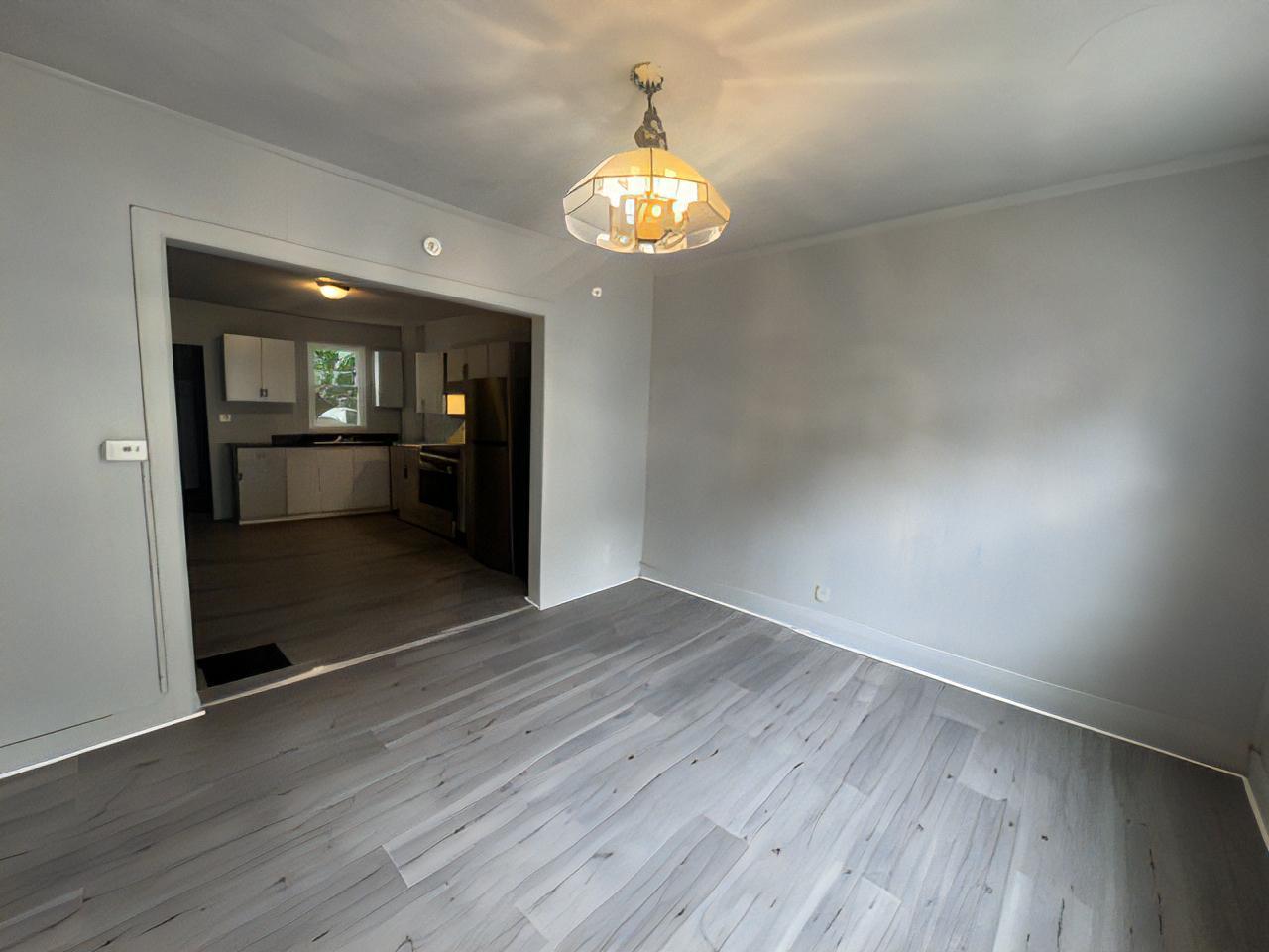 321 Walnut St – photo 5