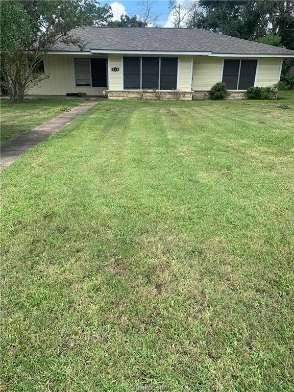 318 Fairway Dr – photo 1