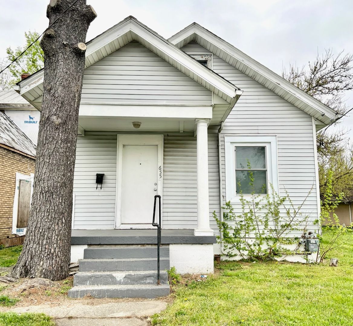 655 S 27th St – photo 1