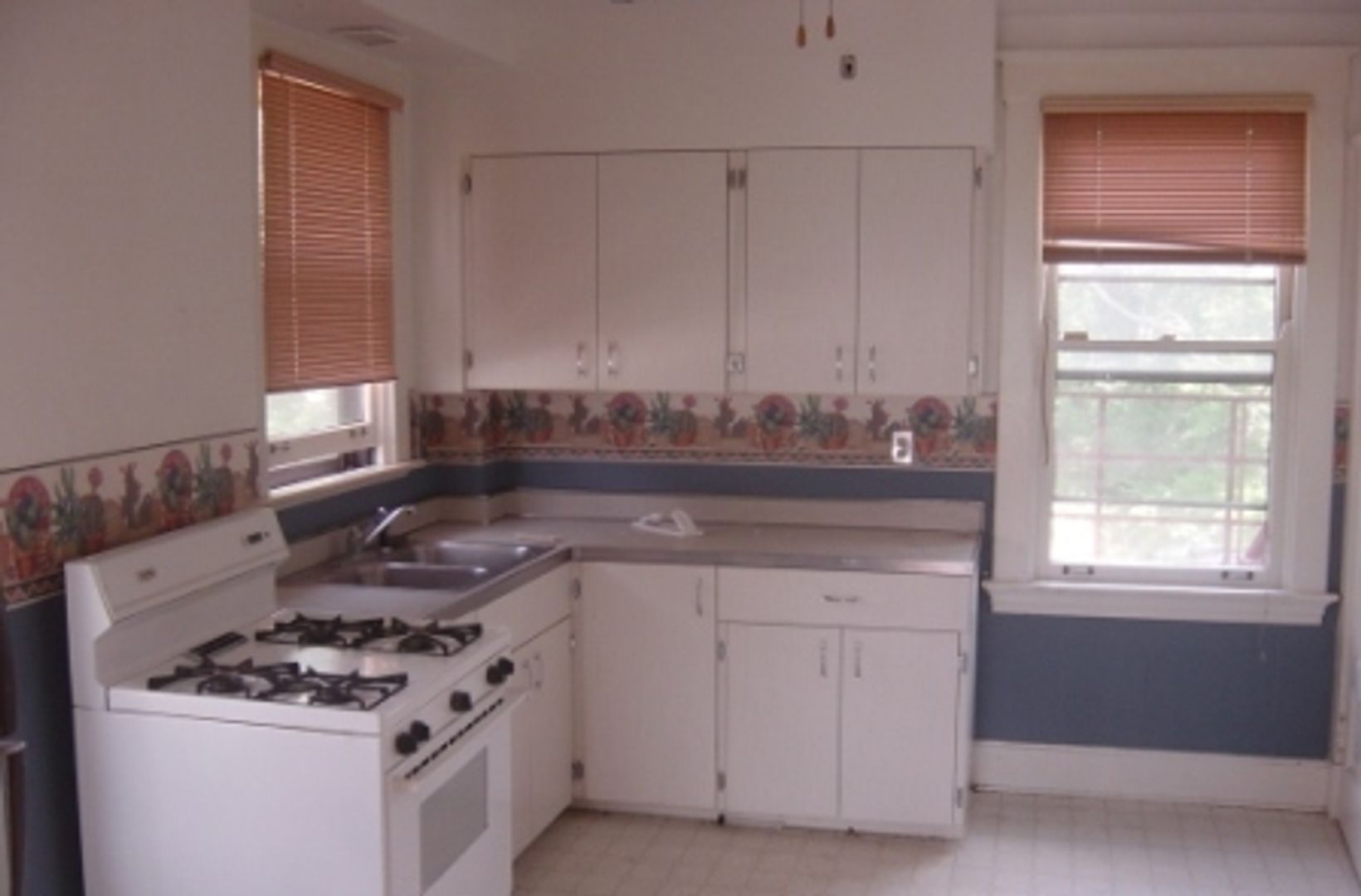 706 Trenton Ave unit 2 – photo 5